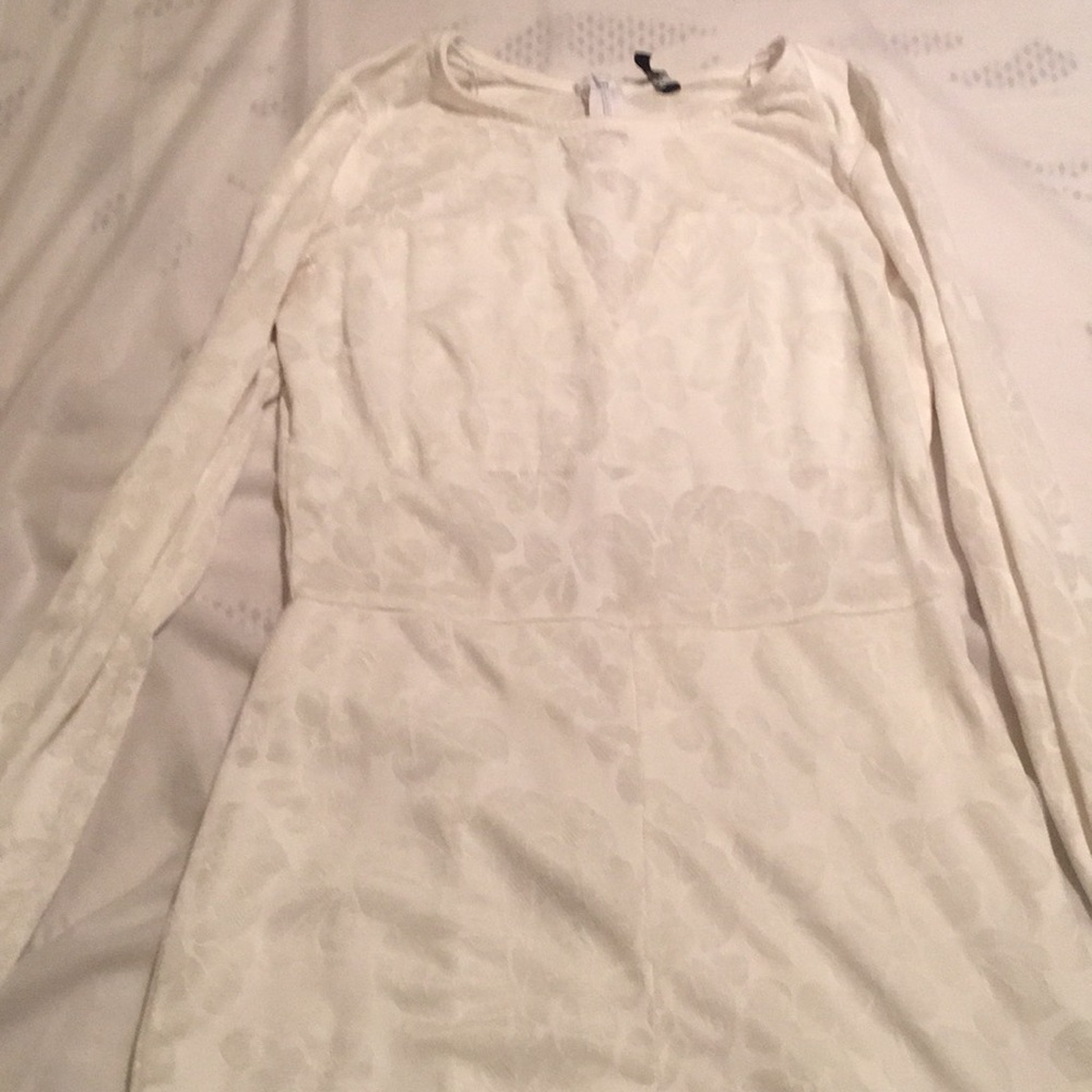 Romper - Picture 2 of 4